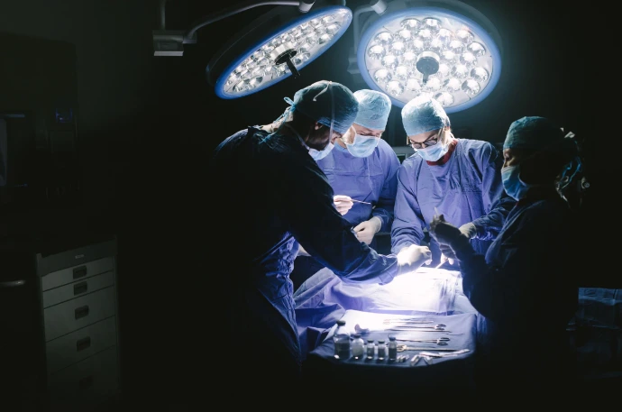 Chirurgie du visage – intervention esthétique réalisée par le Dr Cédric Porret